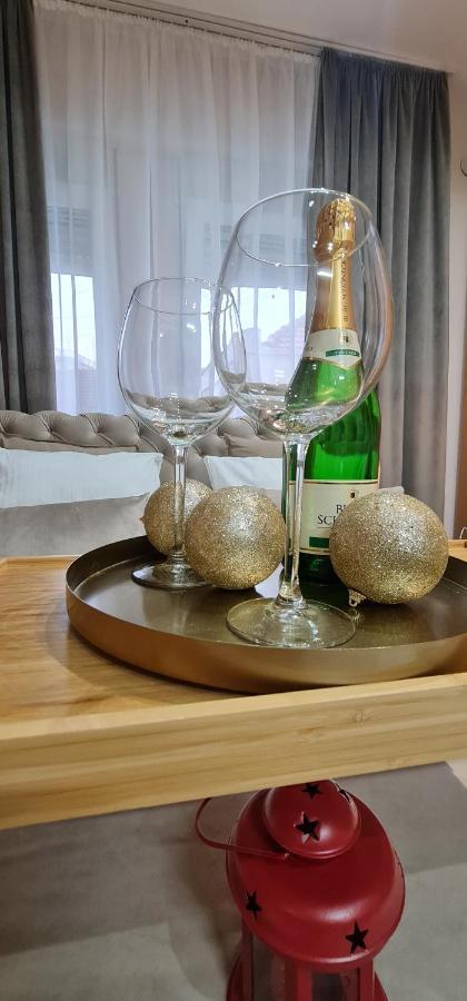 Design Apartment Business Lux 4 Star "Rio" Completely Business Lux Place In The City Center & Free Included Industry Optical Wifi & Netflix & Keyless Code Entry & Full Smart App & Kitchen & Washing Machine & Wide Terrace & Secure 2 Parking Place Ćuprija 외부 사진