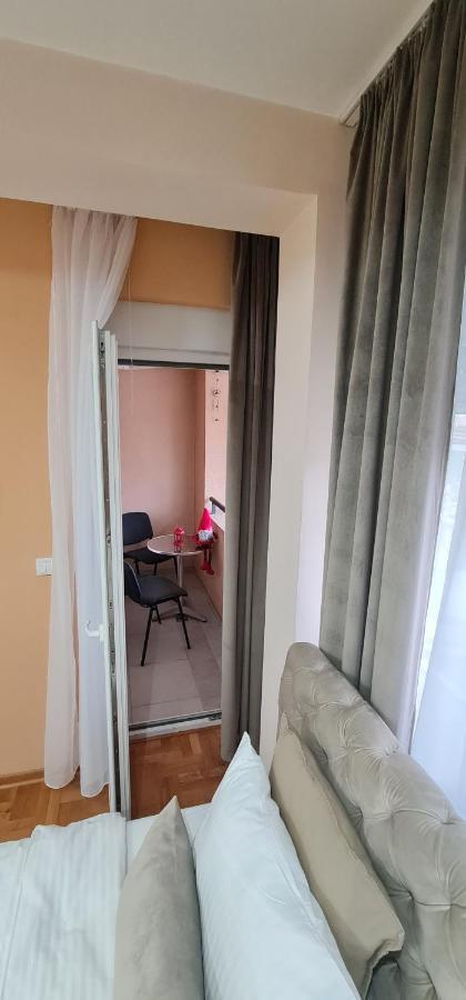 Design Apartment Business Lux 4 Star "Rio" Completely Business Lux Place In The City Center & Free Included Industry Optical Wifi & Netflix & Keyless Code Entry & Full Smart App & Kitchen & Washing Machine & Wide Terrace & Secure 2 Parking Place Ćuprija 외부 사진